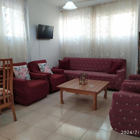 Georgia'S Family Apartment Ираклио Екстериор снимка