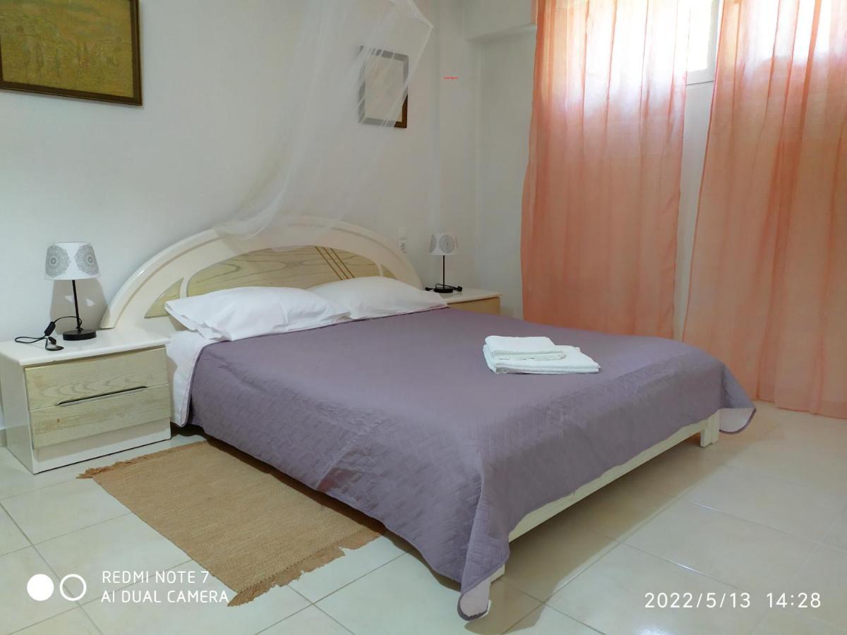 Georgia'S Family Apartment Ираклио Екстериор снимка