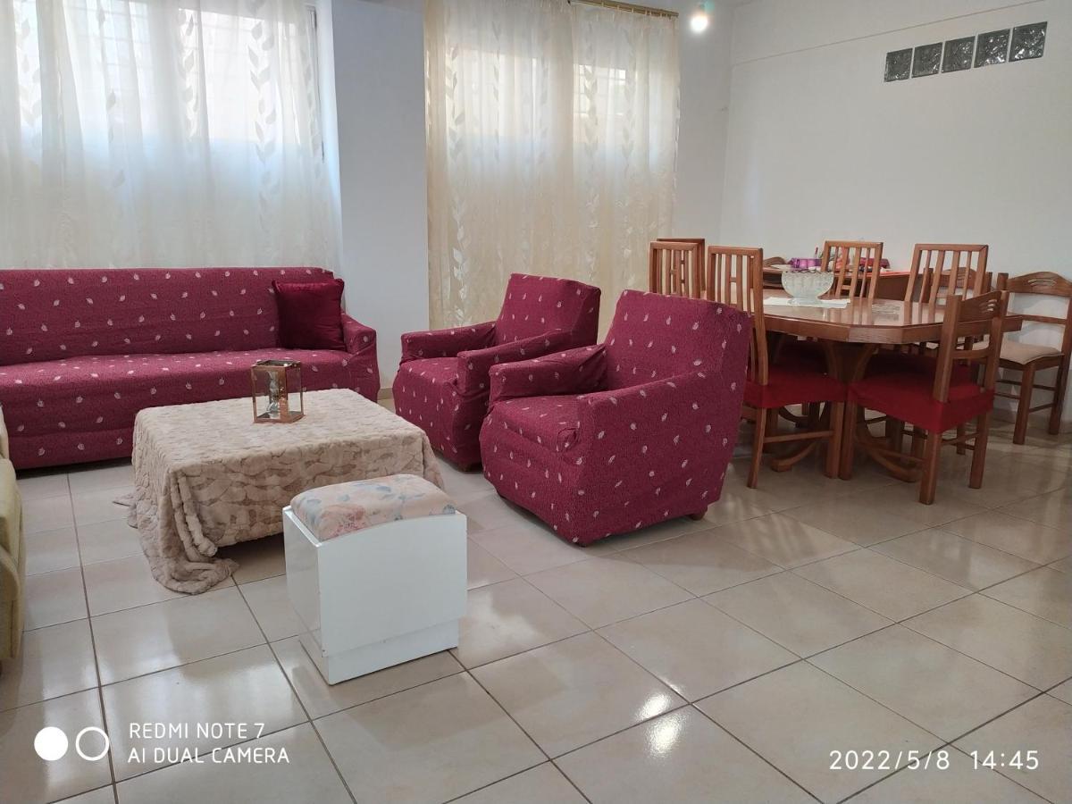 Georgia'S Family Apartment Ираклио Екстериор снимка