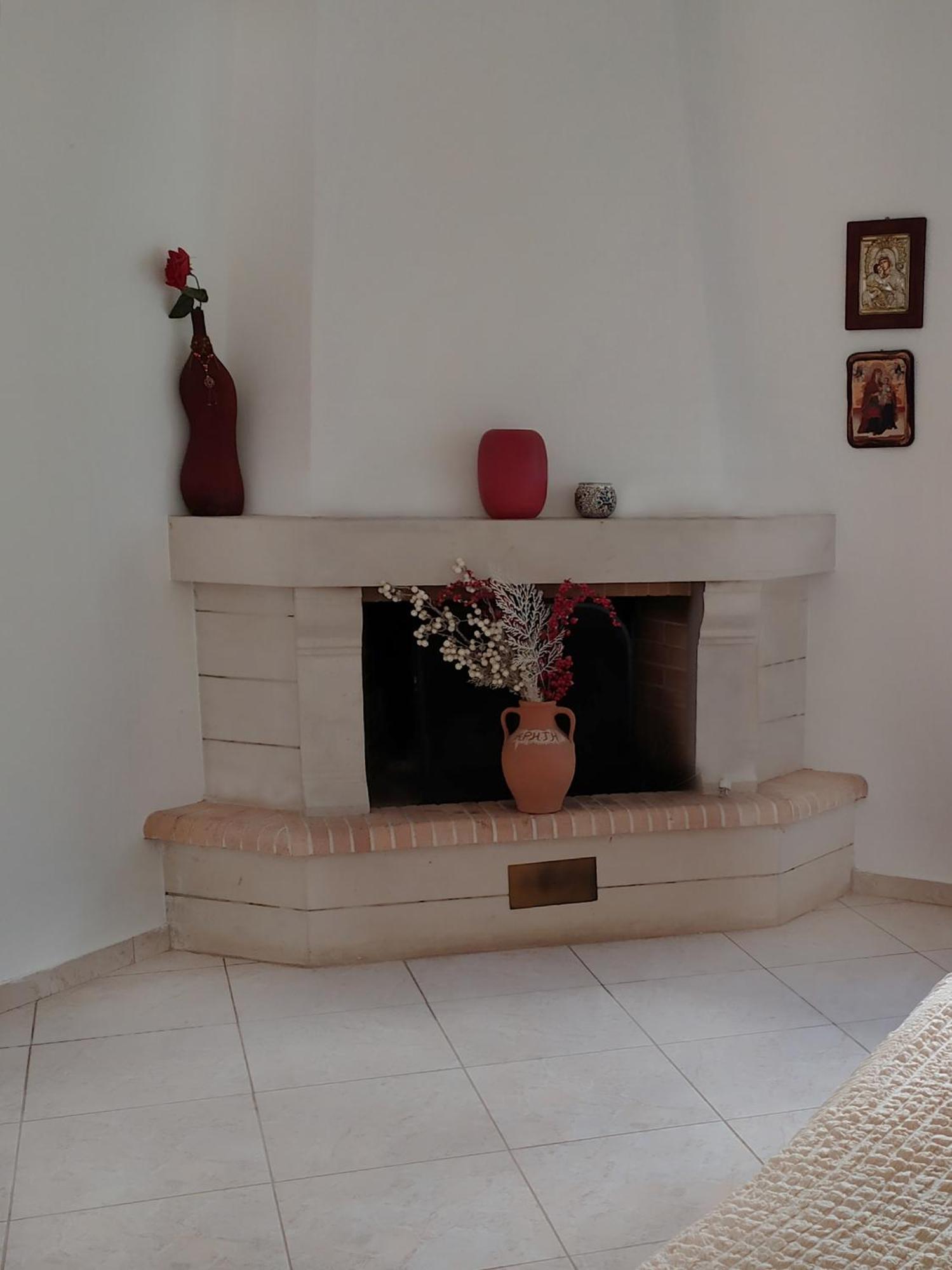 Georgia'S Family Apartment Ираклио Екстериор снимка
