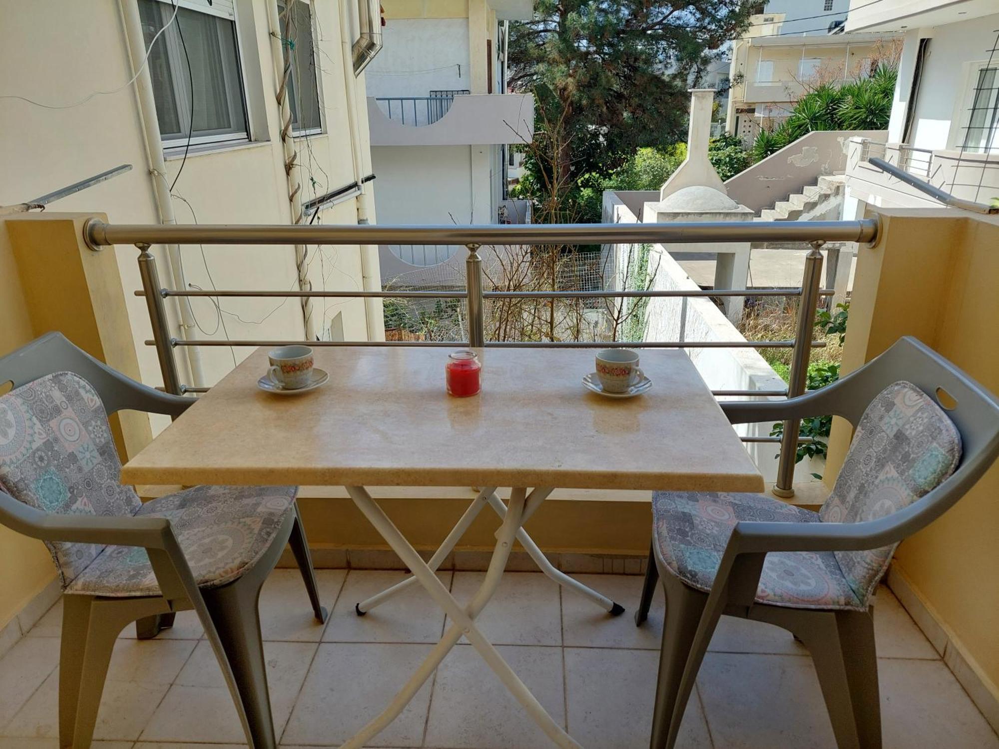 Georgia'S Family Apartment Ираклио Екстериор снимка