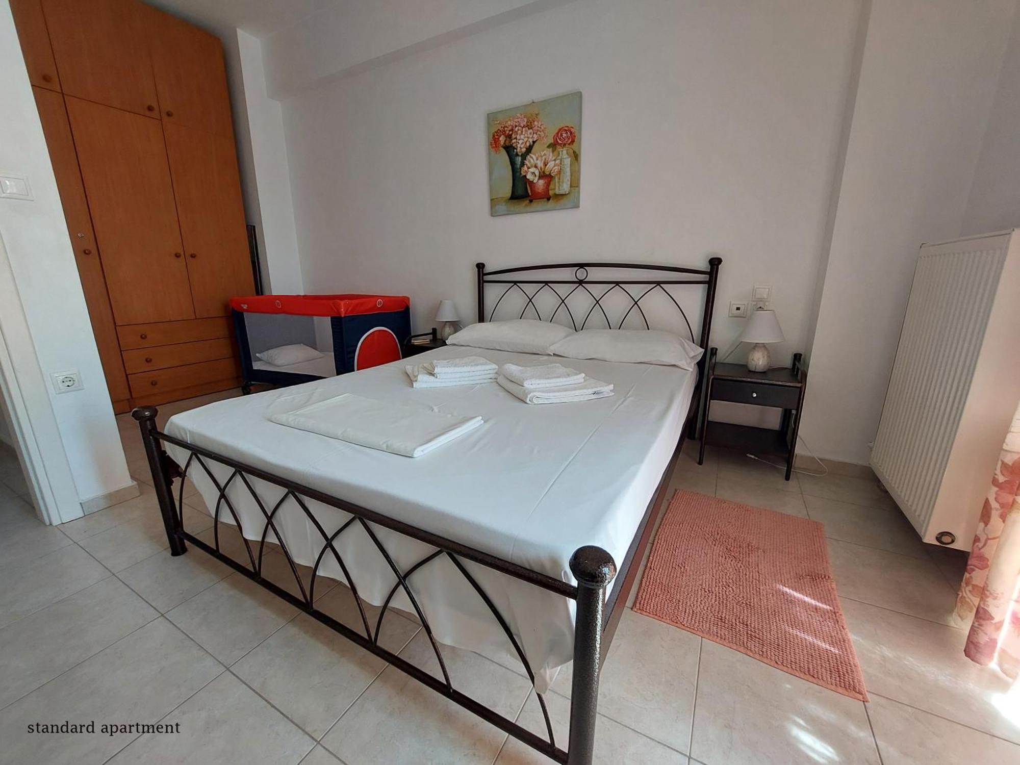Georgia'S Family Apartment Ираклио Екстериор снимка