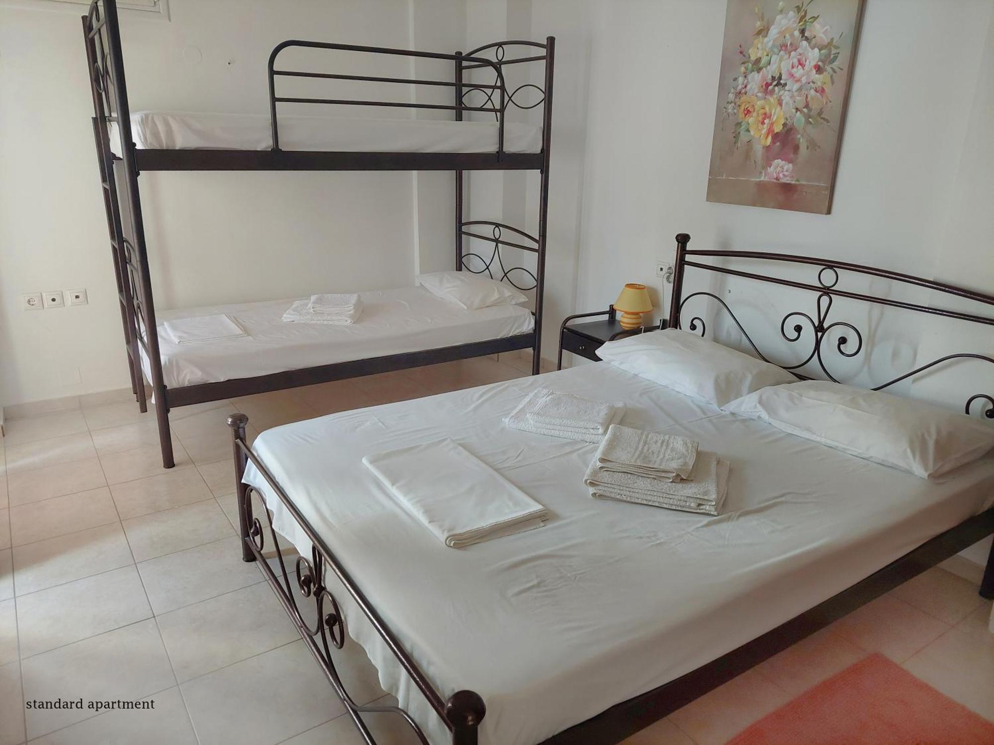 Georgia'S Family Apartment Ираклио Екстериор снимка