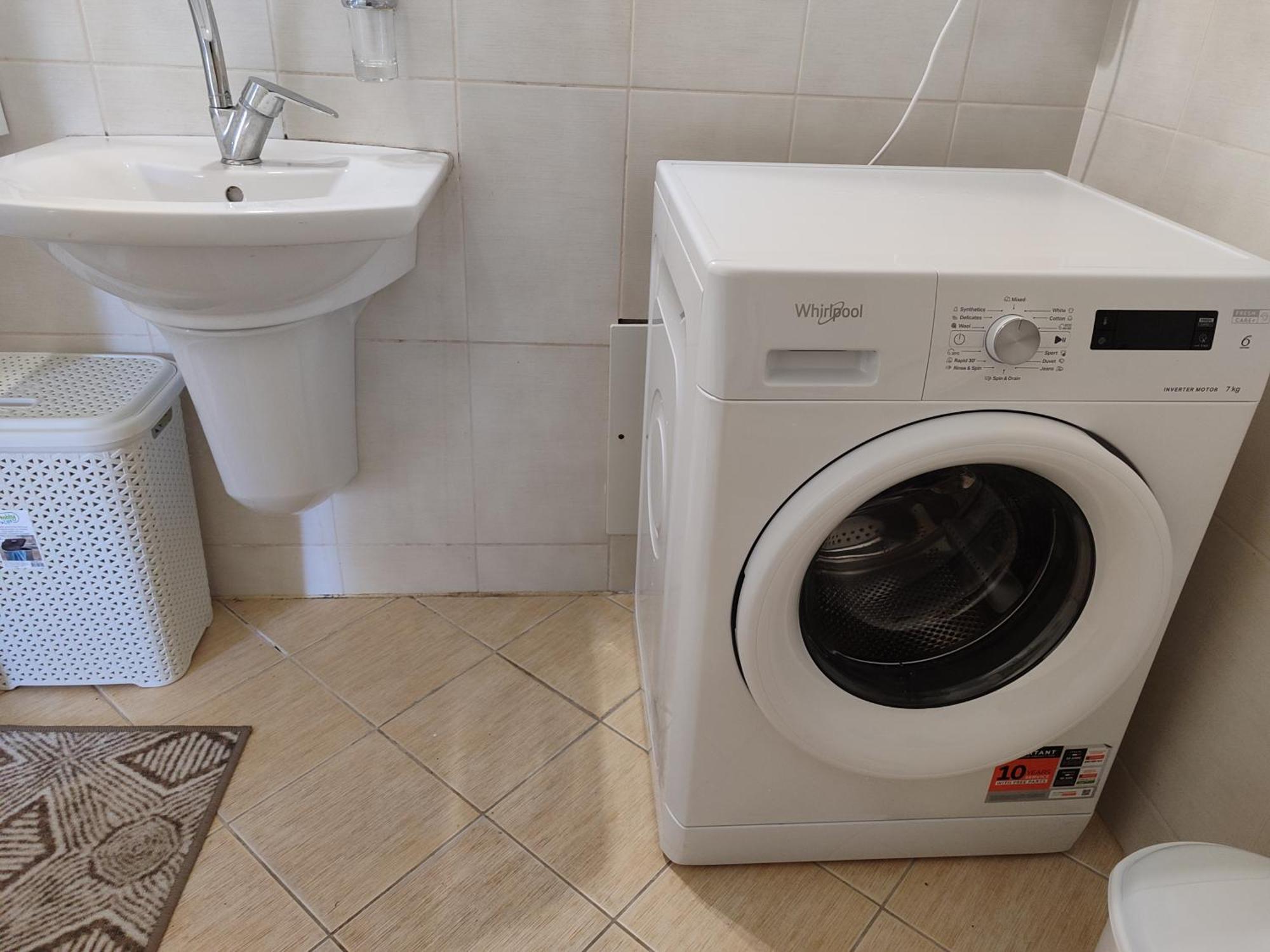 Georgia'S Family Apartment Ираклио Екстериор снимка