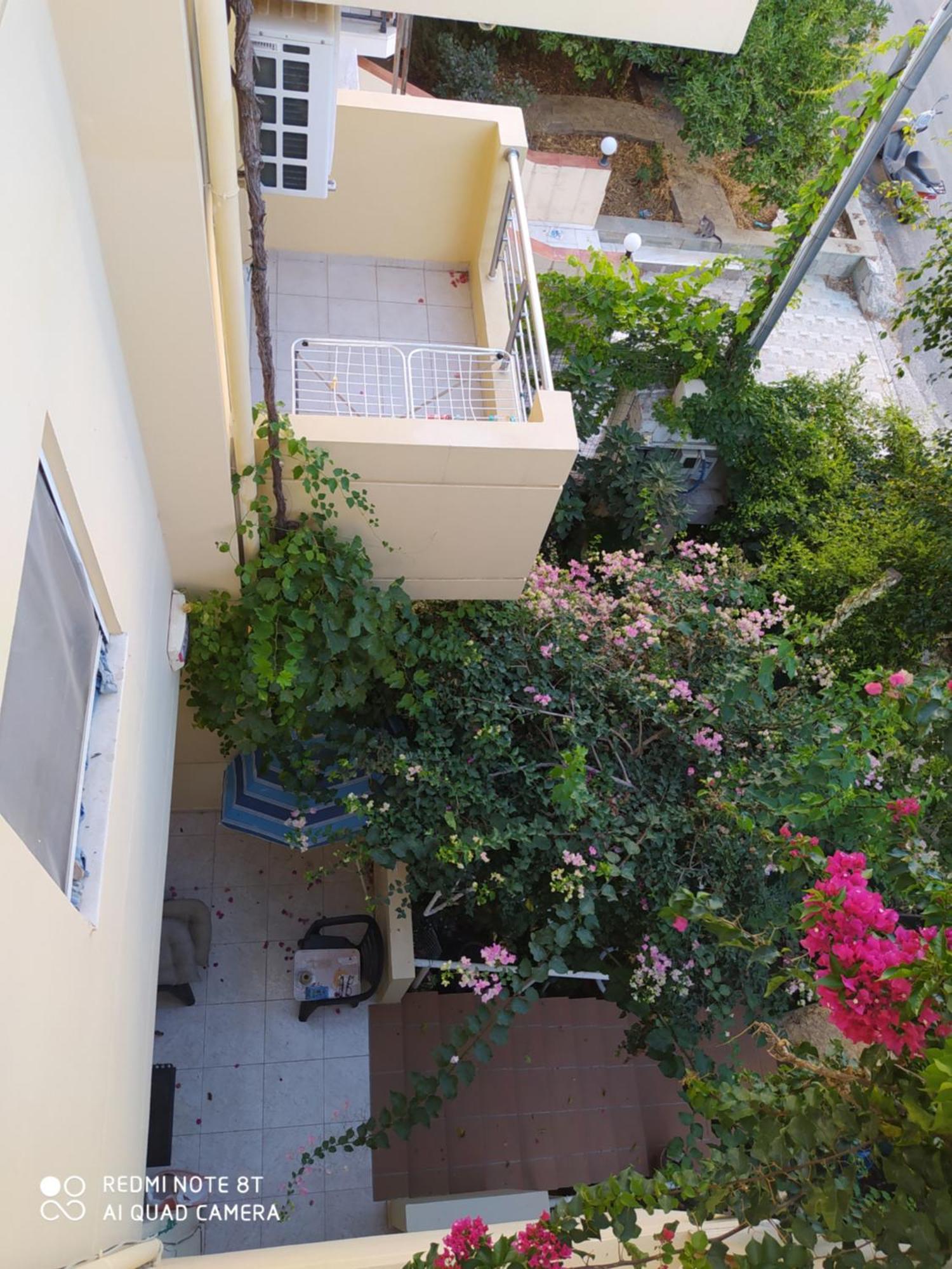 Georgia'S Family Apartment Ираклио Екстериор снимка