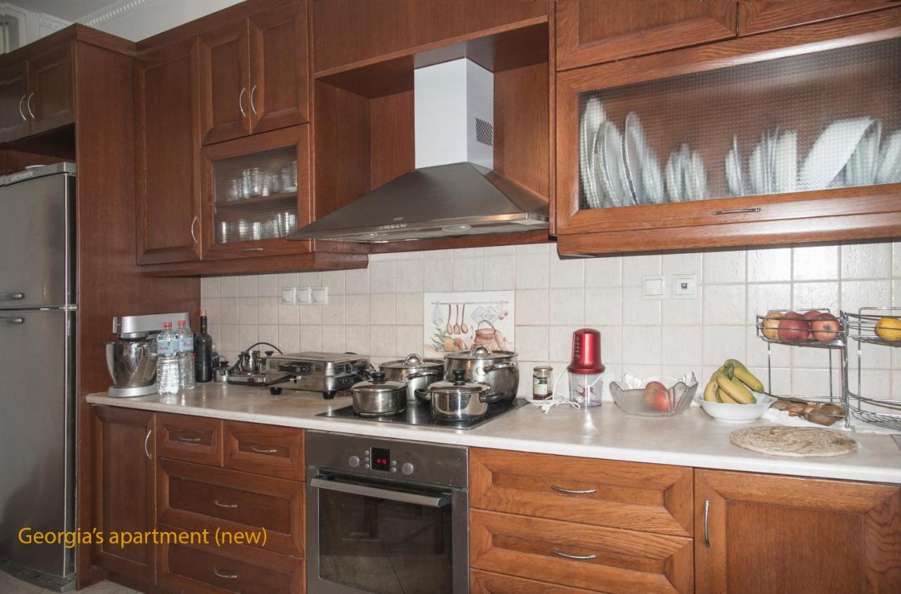 Georgia'S Family Apartment Ираклио Екстериор снимка